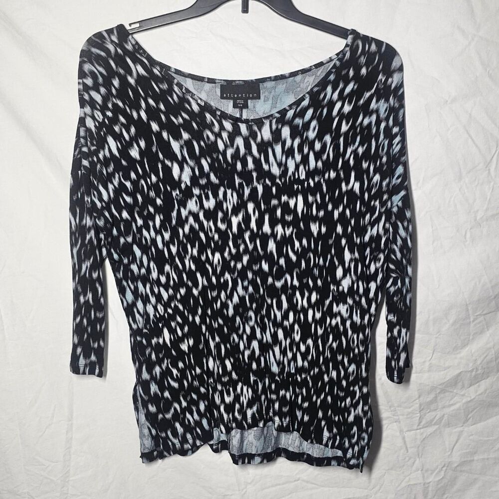 Vintage y2k whimsical gothic patterned 3/4 sleeve top